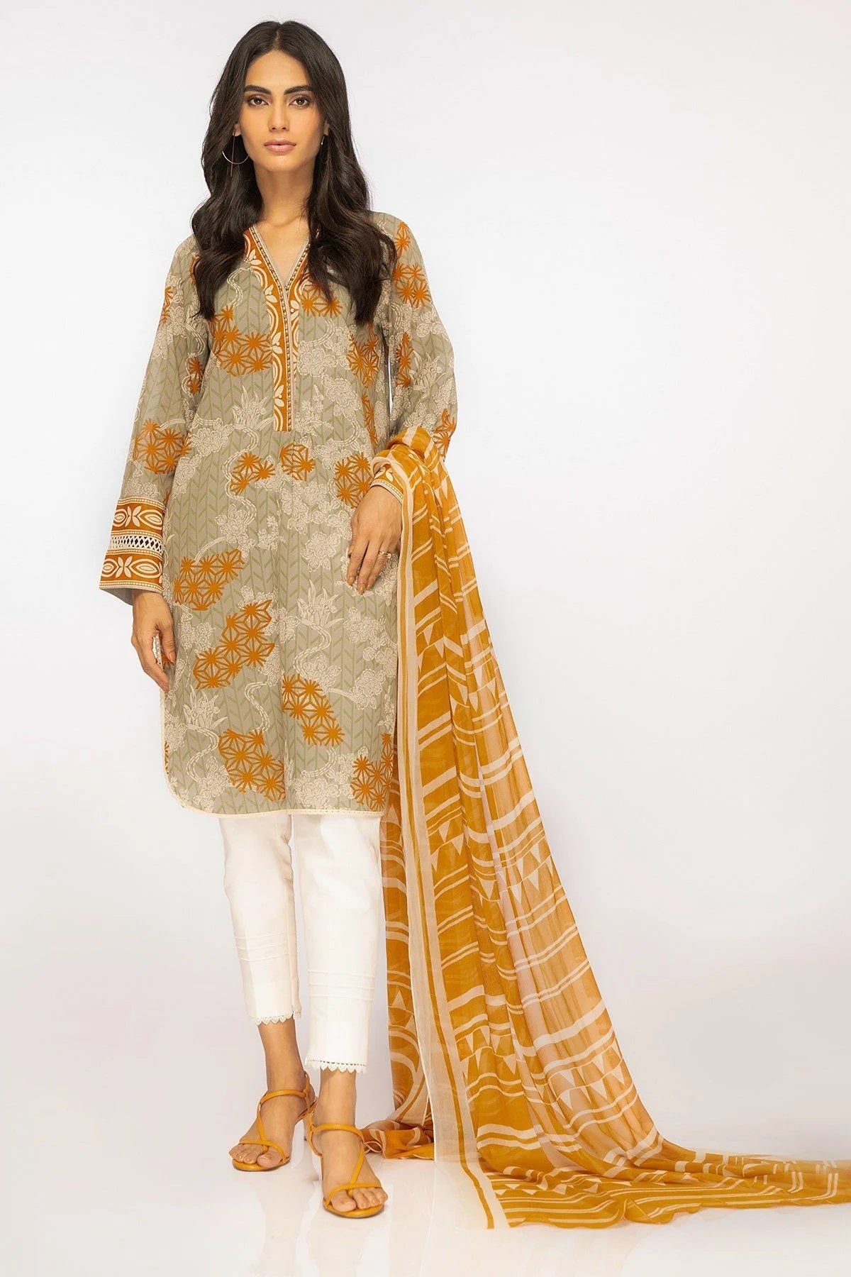 Alkaram kurti clearance design 2019