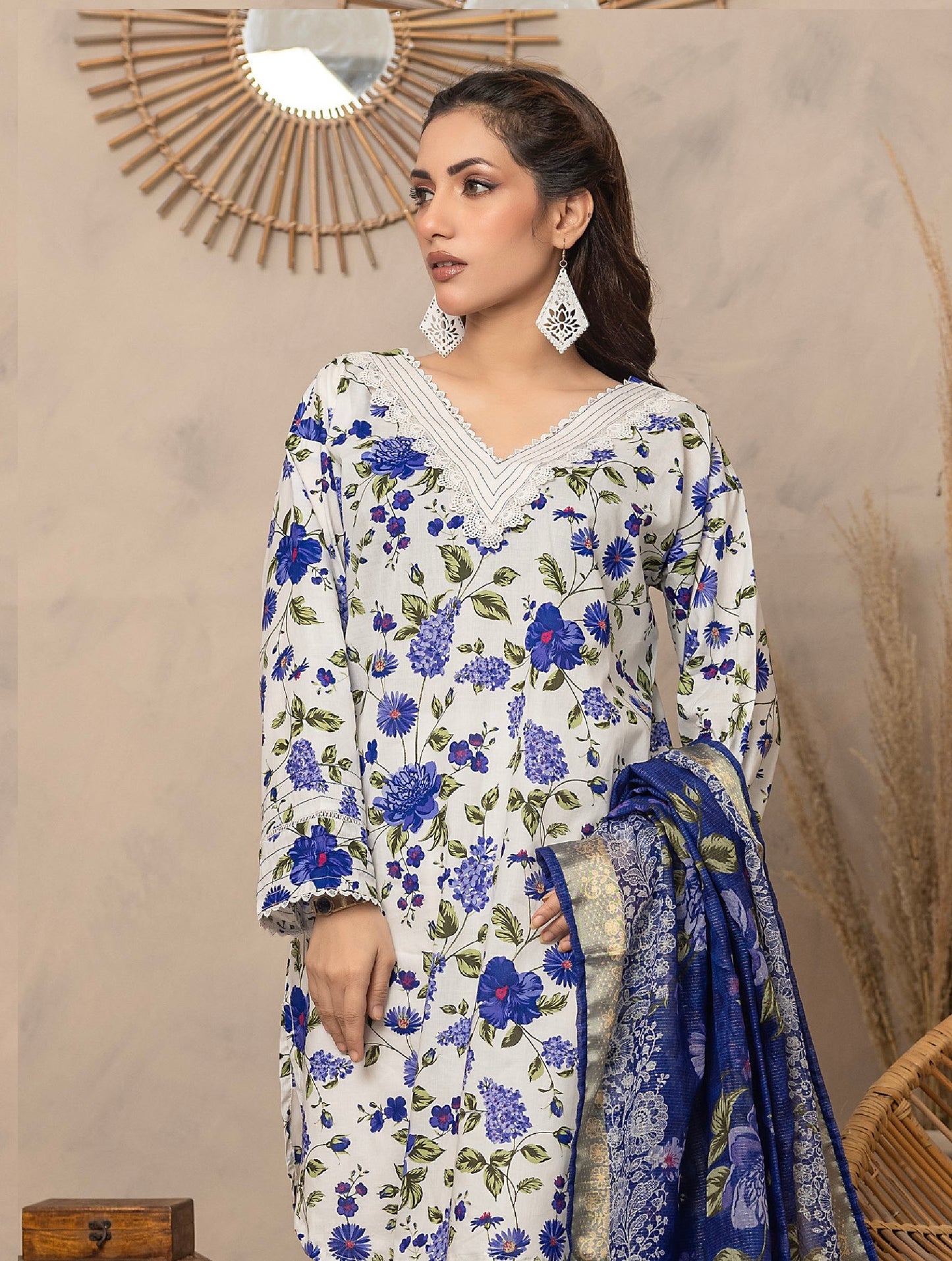 Salina Platinum By Regalia Textiles Printed Lawn Suits Unstitched 3 Piece - SM-01 - Summer Collection